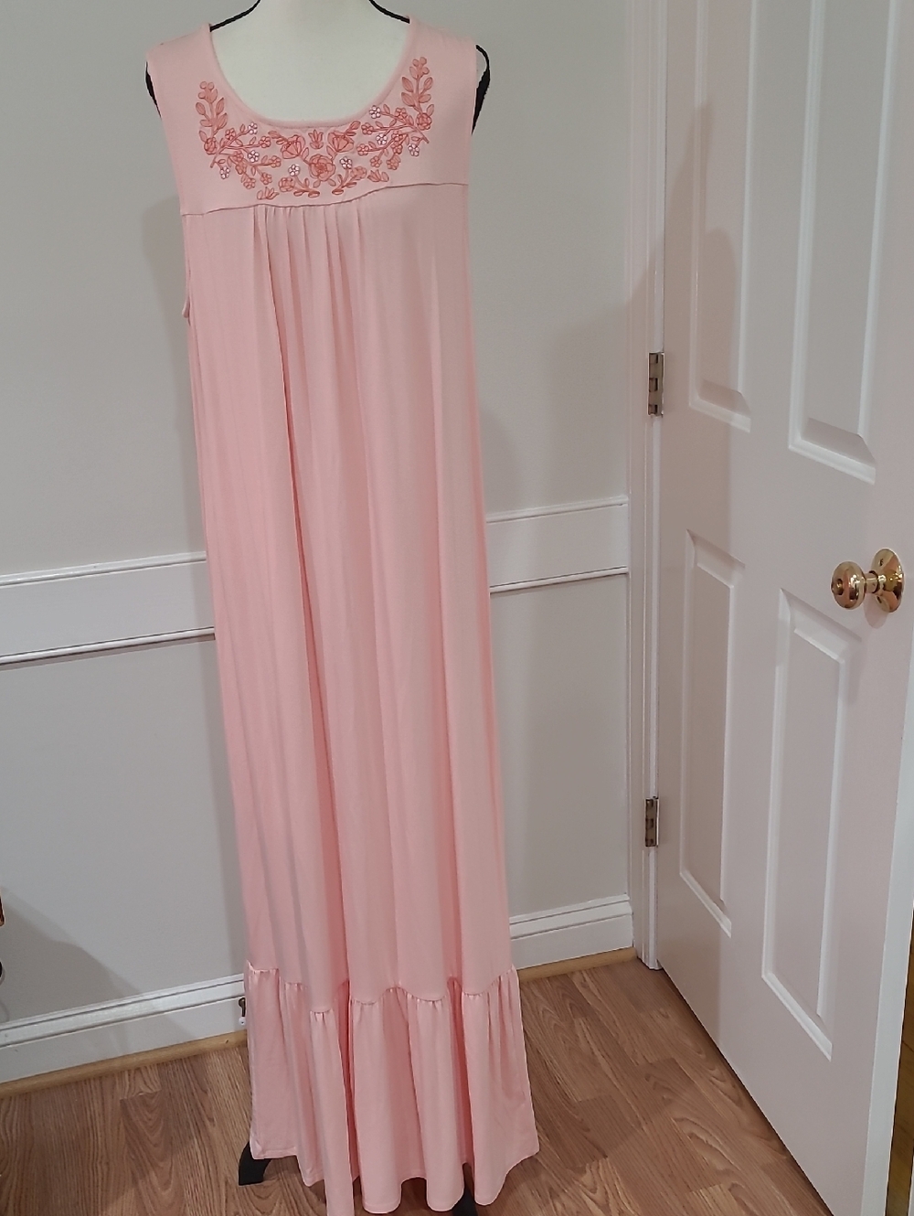 Cupi Sleeveless Peach Embroidered Maxi Nightgown or Lounge Dress - Size XL